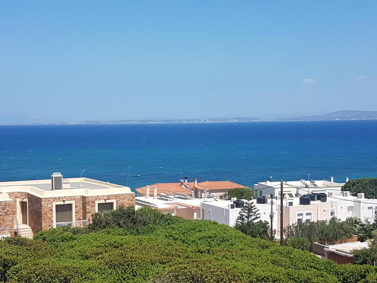 Evangelia Karfás Exterior foto